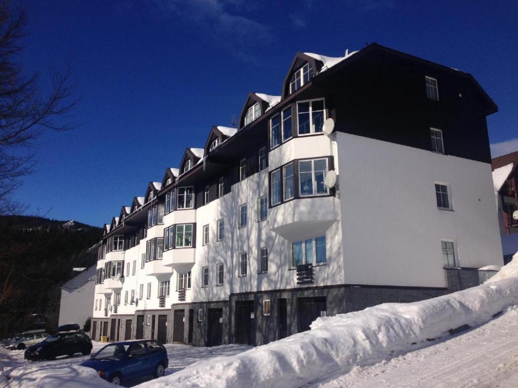Apartments Monika Špindlerŭv Mlýn Eksteriør bilde