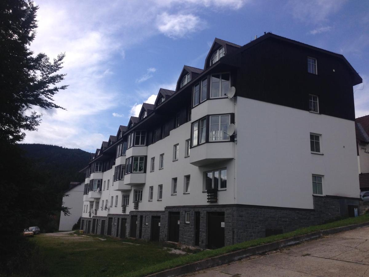 Apartments Monika Špindlerŭv Mlýn Eksteriør bilde